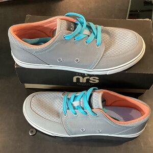 NRS Women's Gray and Blue Sneakers